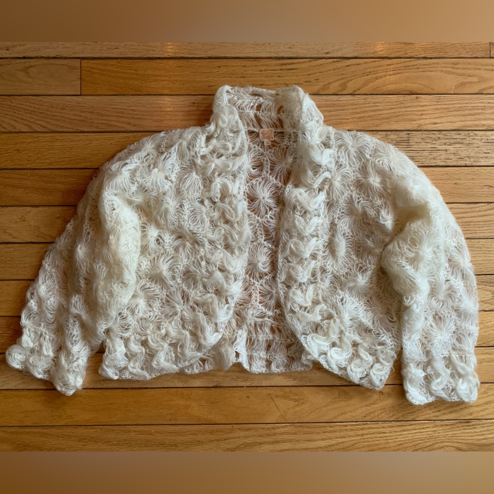 Vintage Hentex handmade crocheted crop cardigan